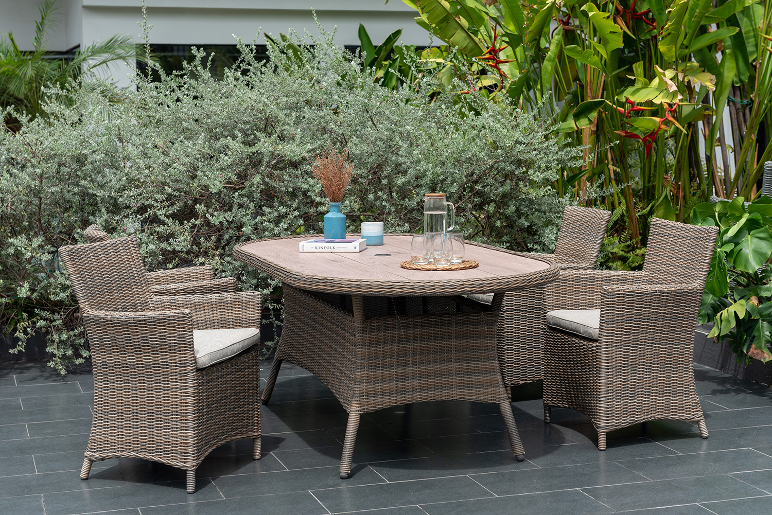 LifestyleGarden Martinique Bermuda 6 Seat Dining Set in Natural